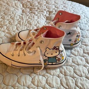 Converses Hello Kitty shoes